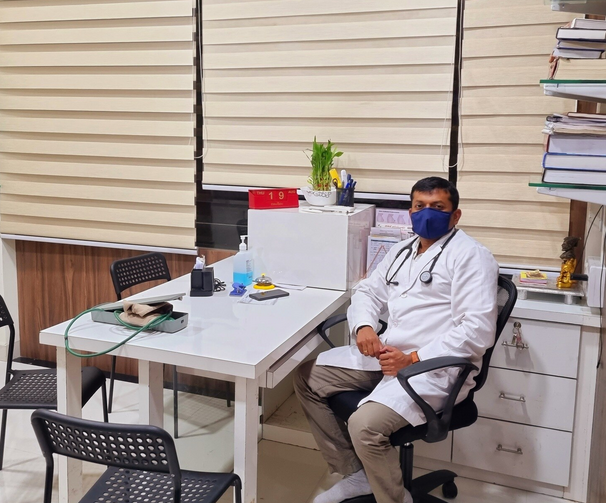 Dr. Manoj Mengade - Endocrinologist at Guru Mauli Hospital, Beed