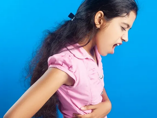 लवकर वयात येणे (८ वर्षांच्या आधी) (Precocious puberty (before age 8))